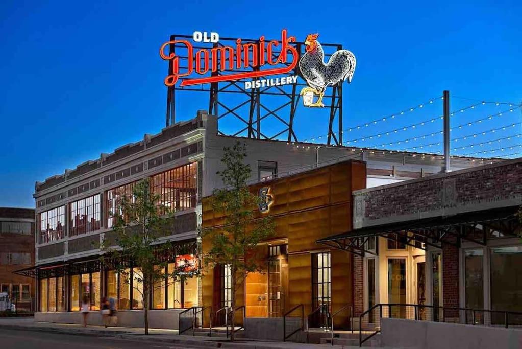 Luxury Industrial-Style Loft In Downtown Memphis Apartment Exterior foto